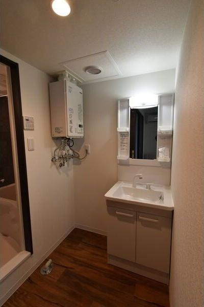 札幌市中央区北三条東6丁目のマンション(洗面台・洗面所)