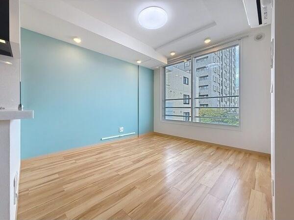 札幌市西区二十四軒四条3丁目のマンション(リビング)