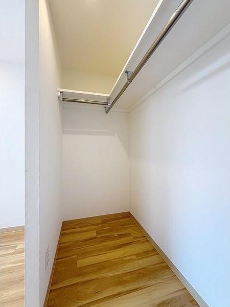 札幌市西区二十四軒四条3丁目のマンション(収納)