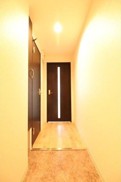 札幌市北区北十八条西5丁目のマンション(玄関)