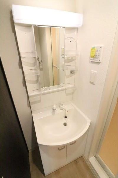 札幌市北区北十八条西5丁目のマンション(洗面台・洗面所)