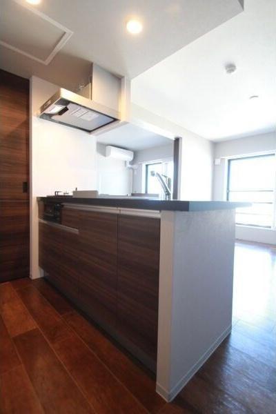 札幌市白石区本郷通８丁目北のマンション