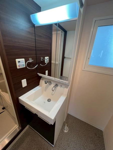 札幌市北区麻生町1丁目のマンション(トイレ)