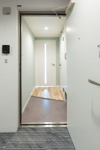 札幌市中央区南七条西9丁目のマンション(玄関)