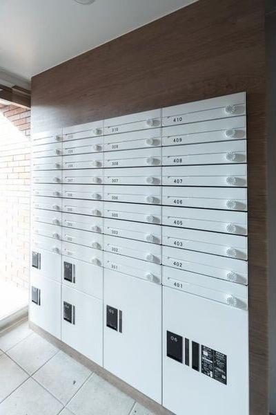 札幌市中央区南七条西9丁目のマンション(エントランス)