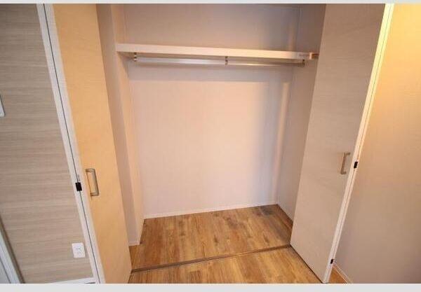 札幌市西区西野一条2丁目のマンション(収納)