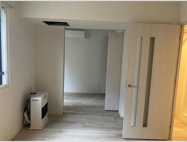 札幌市西区二十四軒四条7丁目のマンション(リビング)