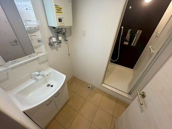 札幌市西区宮の沢一条5丁目のマンション(洗面台・洗面所)