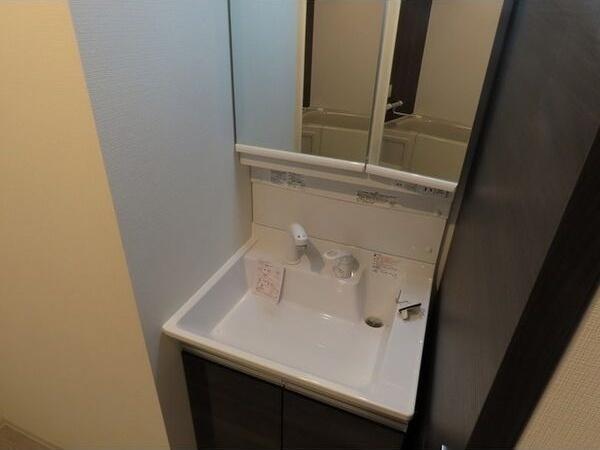 札幌市北区麻生町4丁目のマンション(洗面台・洗面所)