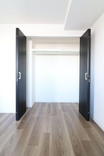 札幌市西区西野一条2丁目のマンション(収納)