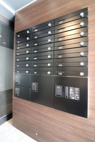 札幌市西区西野一条2丁目のマンション(エントランス)