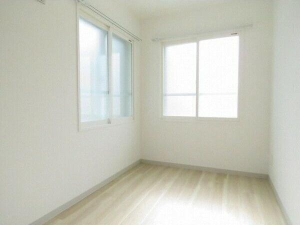 札幌市中央区南十三条西１５丁目のマンション