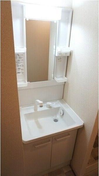 札幌市西区二十四軒四条7丁目のマンション(洗面台・洗面所)