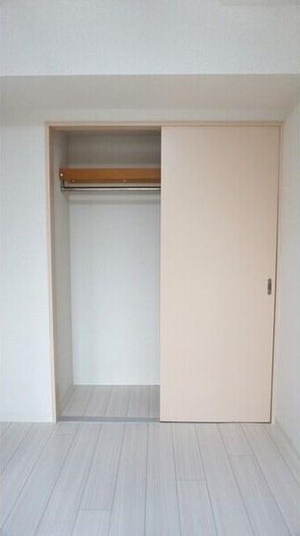 札幌市西区二十四軒四条7丁目のマンション(収納)