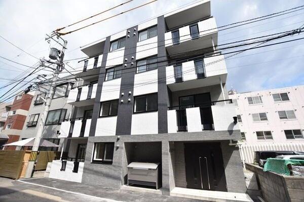 札幌市中央区南四条西１４丁目のマンション