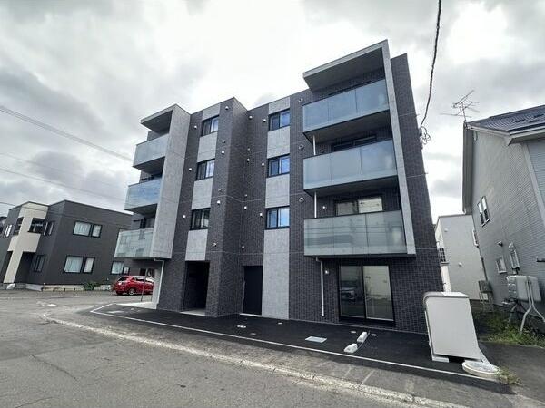 札幌市東区本町一条１丁目のマンション