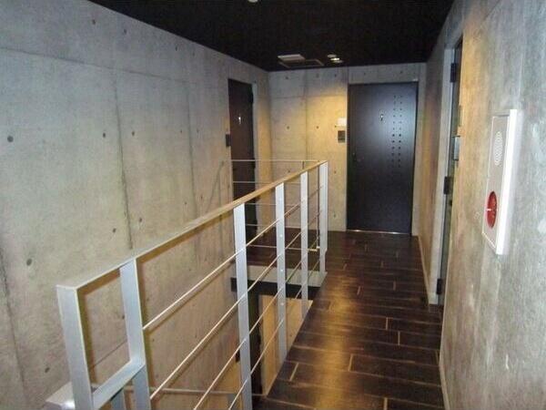 札幌市中央区南十三条西７丁目のマンション