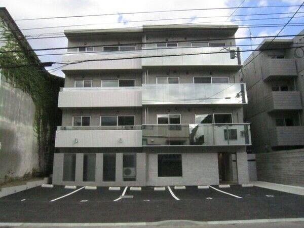 札幌市中央区南十三条西７丁目のマンション