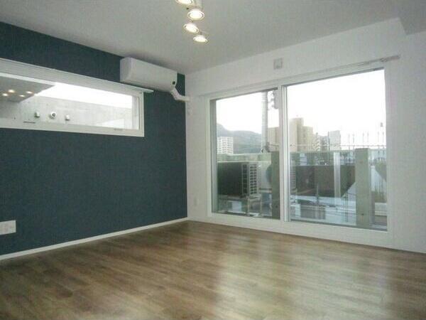 札幌市中央区南十三条西７丁目のマンション