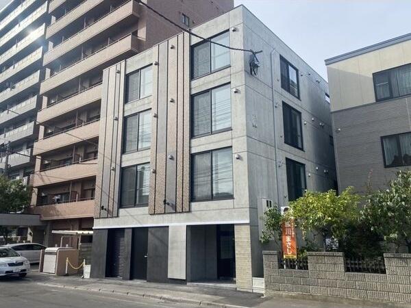 札幌市中央区南六条西１７丁目のマンション
