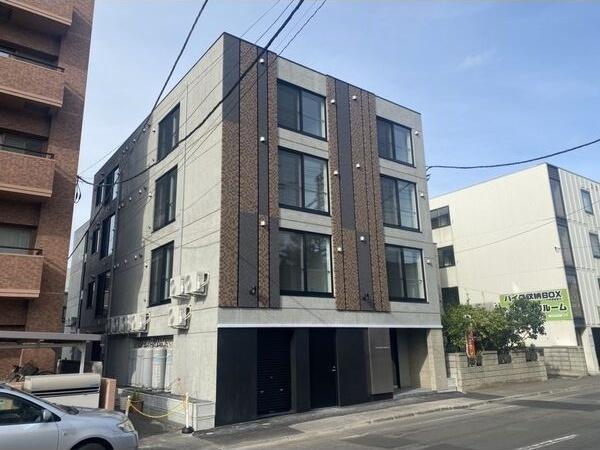 札幌市中央区南六条西１７丁目のマンション