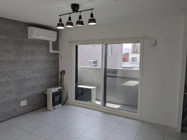 札幌市東区北二十三条東１３丁目のマンション