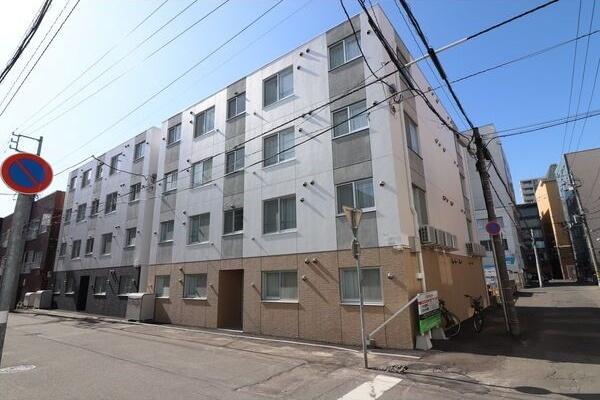 札幌市中央区南四条西１２丁目のマンション