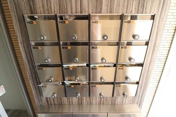 札幌市中央区南四条西１２丁目のマンション