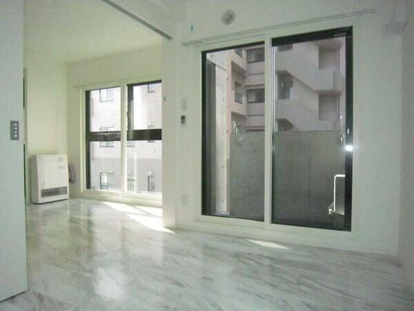 札幌市中央区南六条西１２丁目のマンション