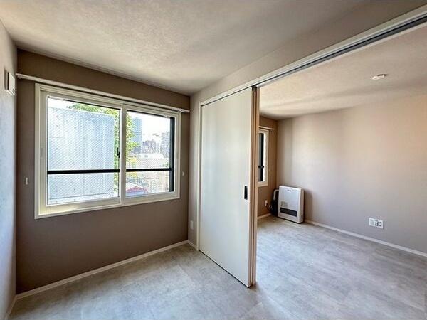 札幌市東区北十二条東２丁目のマンション