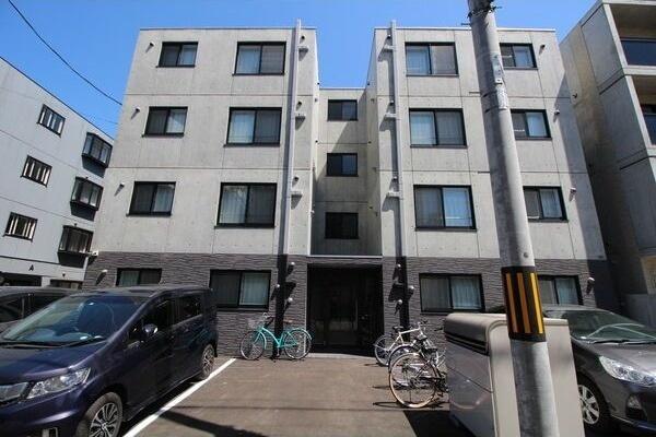 札幌市豊平区中の島一条１丁目のマンション