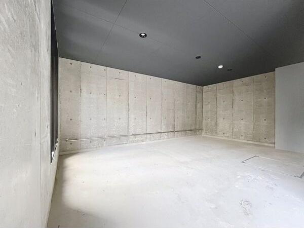 札幌市白石区南郷通２０丁目南のマンション