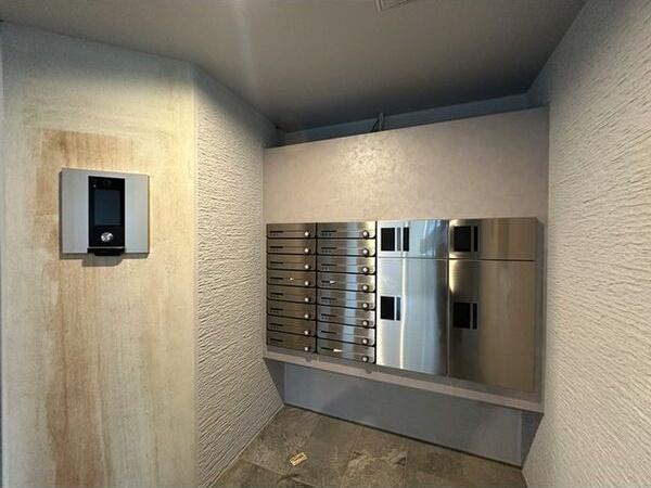 札幌市東区北十九条東１６丁目のマンション