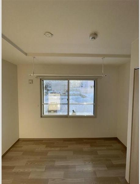 札幌市白石区本郷通７丁目北のアパート