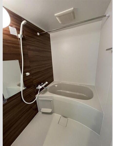 札幌市白石区本郷通７丁目北のアパート