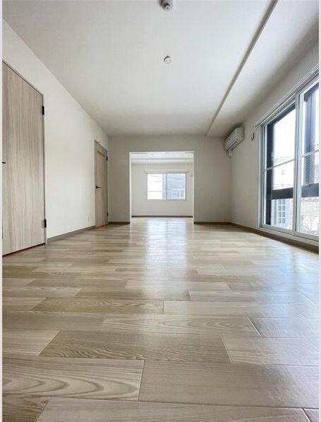 札幌市白石区本郷通７丁目北のアパート