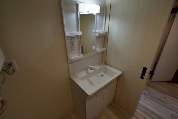 札幌市白石区本郷通５丁目南のマンション