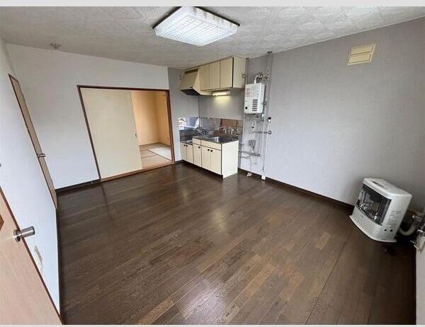 札幌市西区山の手三条１丁目のアパート