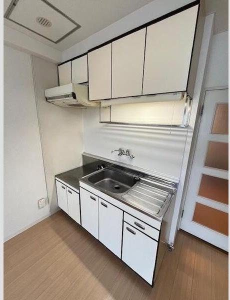 札幌市豊平区美園三条４丁目のアパート