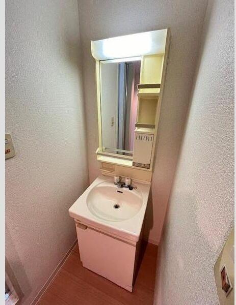 札幌市豊平区美園三条４丁目のアパート