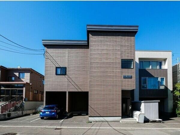 札幌市豊平区月寒東二条４丁目のアパート