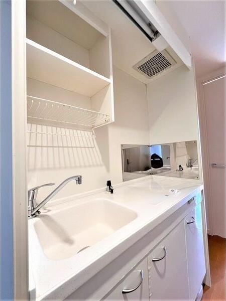 札幌市豊平区月寒東二条４丁目のアパート