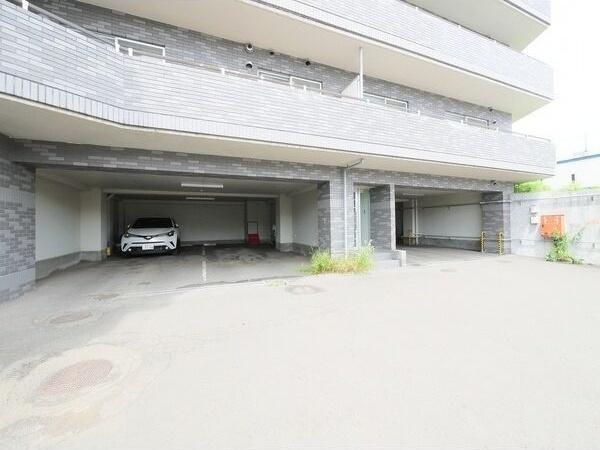札幌市豊平区西岡四条９丁目のマンション