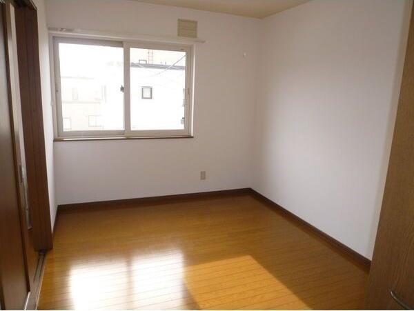 札幌市東区北三十七条東１９丁目のアパート