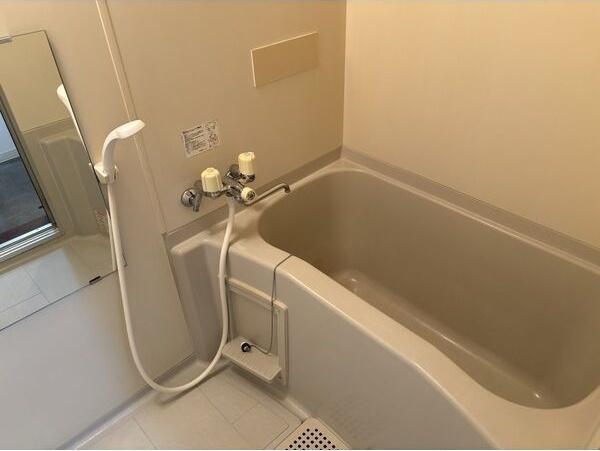 札幌市白石区本郷通５丁目南のマンション