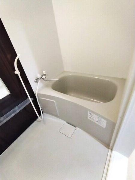 札幌市白石区南郷通１８丁目南のアパート