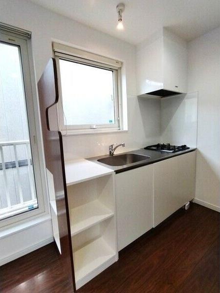 札幌市白石区南郷通１８丁目南のアパート