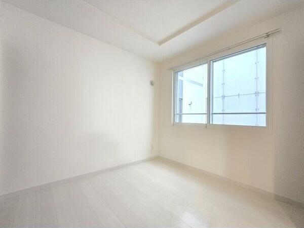 札幌市中央区南二条西１２丁目のマンション