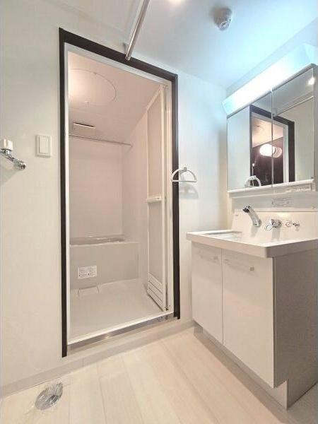 札幌市中央区南二条西１２丁目のマンション