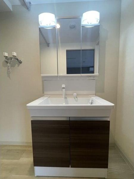 札幌市豊平区平岸三条１８丁目のマンション